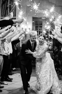 Icelandic - Hungarian wedding on the staircase